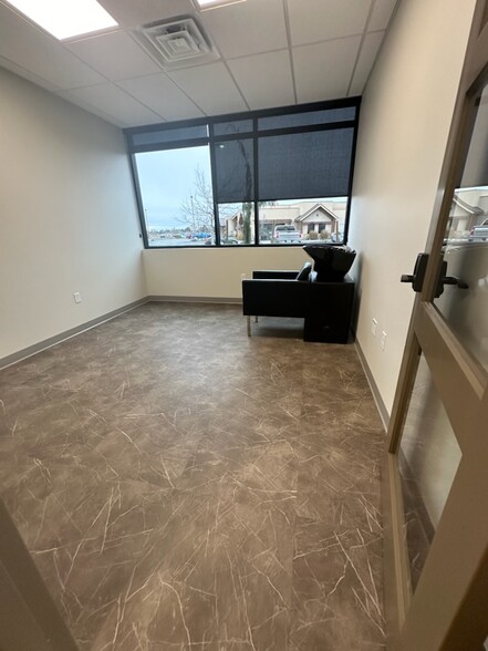 30 S Louisiana St, Kennewick, WA en alquiler - Foto del interior - Imagen 2 de 13