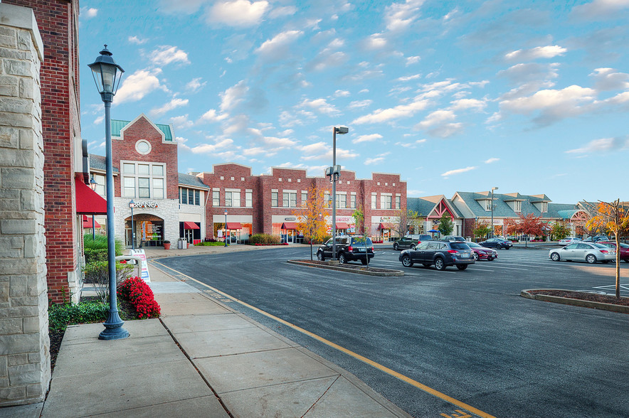 101-140 Chesterfield Towne Ctr, Chesterfield, MO en alquiler - Foto del edificio - Imagen 3 de 4