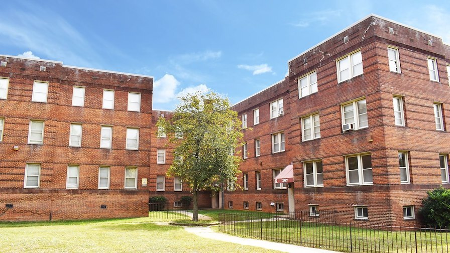 3867 Alabama Ave SE, Washington, DC en venta - Foto del edificio - Imagen 1 de 9