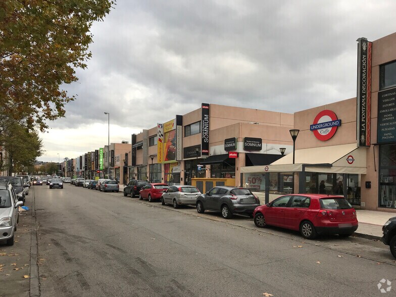 Local en Las Rozas de Madrid, Madrid en alquiler - Foto del edificio - Imagen 2 de 2