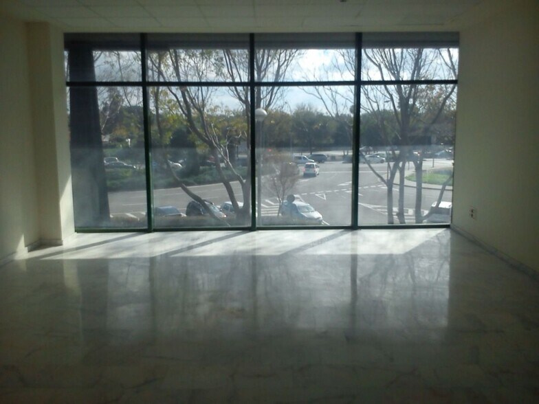 Oficina en SEVILLA en alquiler - Foto del edificio - Imagen 3 de 10