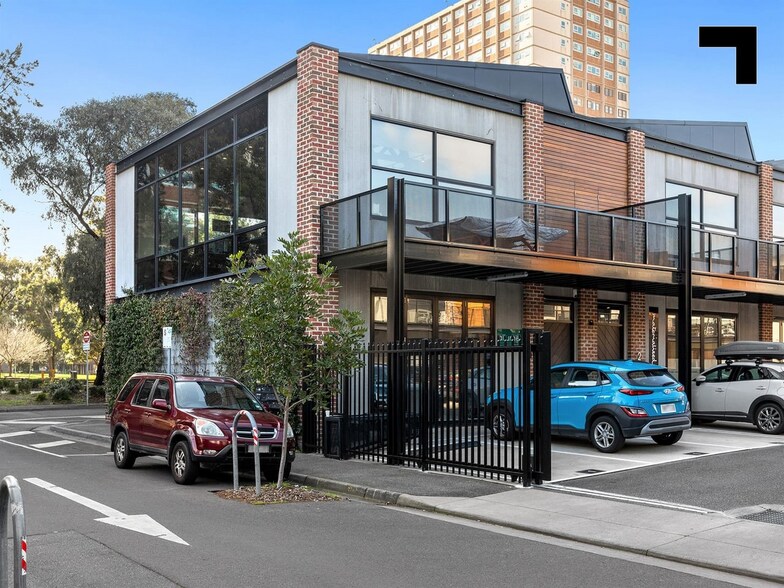 1 Bromham Pl, Richmond en venta - Foto principal - Imagen 1 de 2
