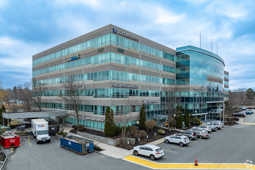 500 Cummings Ctr, Beverly, MA en alquiler - Foto del edificio - Imagen 1 de 18