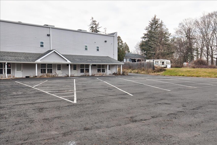 3466 Main St, Coventry, CT en venta - Foto del edificio - Imagen 3 de 3