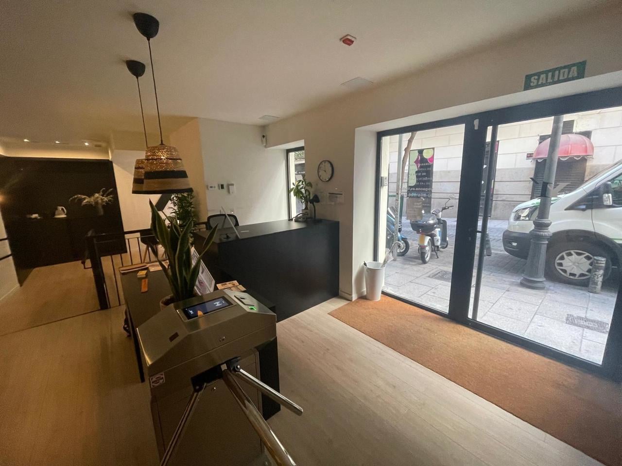 Local en Madrid, Madrid en alquiler Foto del interior- Imagen 1 de 12