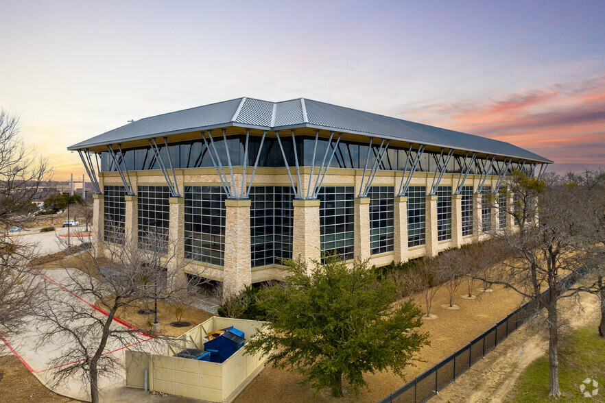 2150 S Central Expy, McKinney, TX en alquiler - Foto del edificio - Imagen 3 de 11