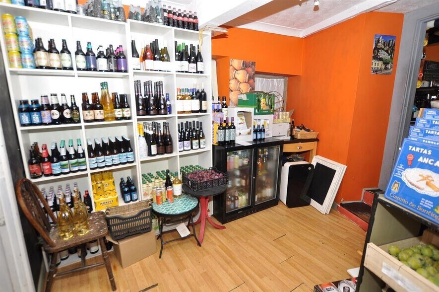 King St, Carmarthen en venta - Foto del interior - Imagen 2 de 15