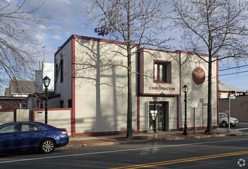 58 Broadway, Greenlawn, NY en alquiler - Foto del edificio - Imagen 3 de 9