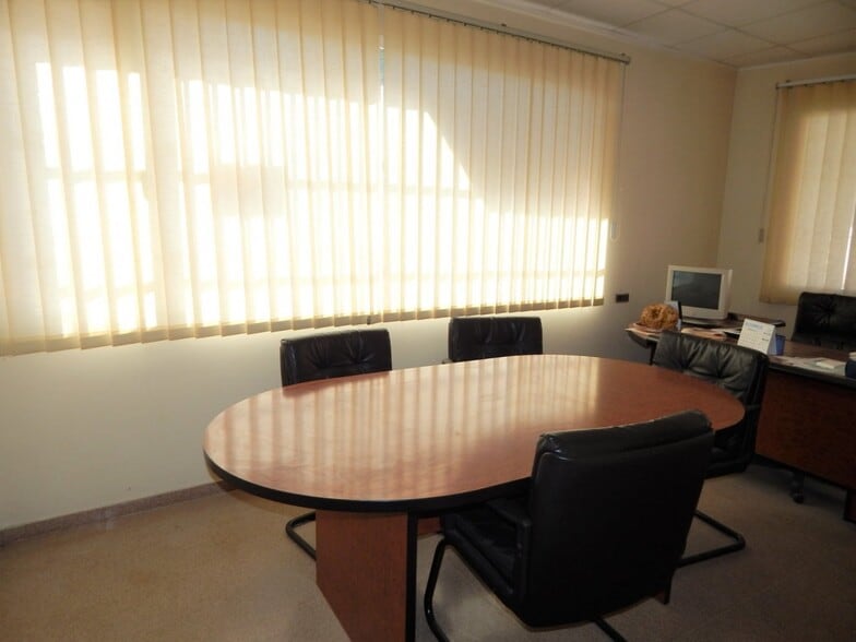 Local en València en venta - Foto del edificio - Imagen 2 de 19