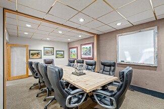 Más detalles de 206 NE 7th St, Grants Pass, OR - Oficina en venta