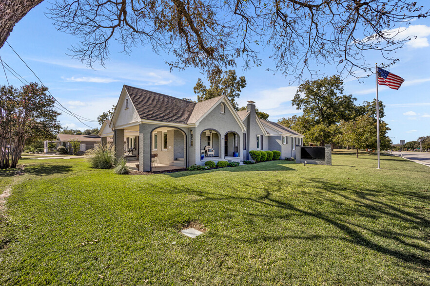 1500 W Abram St, Arlington, TX en alquiler - Foto del edificio - Imagen 1 de 36