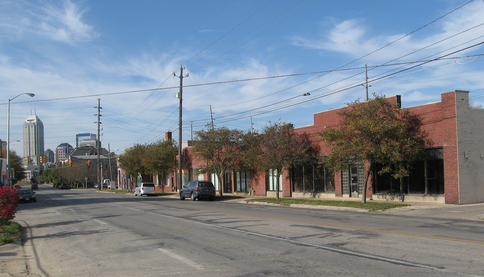 660 Virginia Ave, Indianapolis, IN en alquiler - Foto del edificio - Imagen 3 de 9