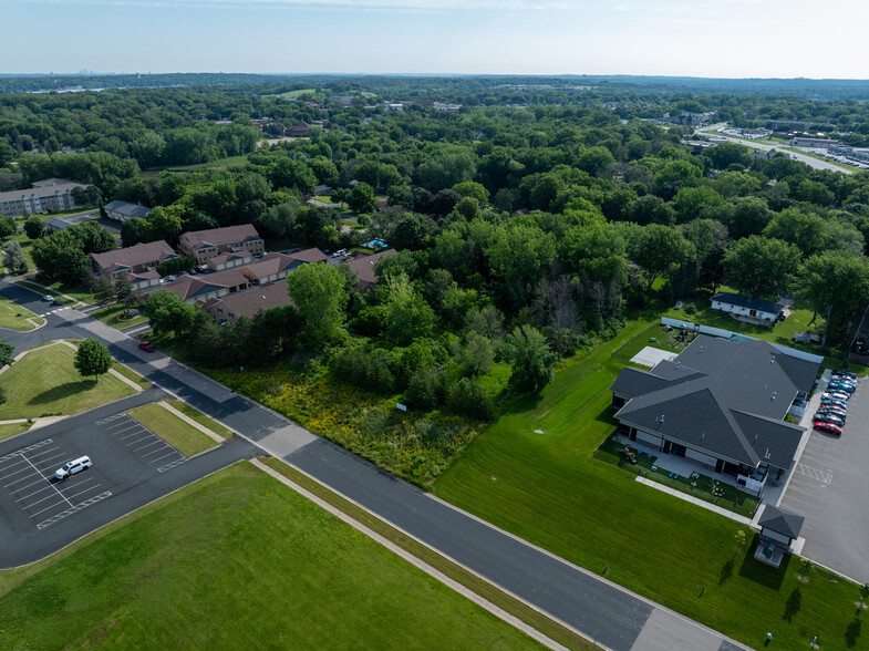 XXXX FIVE HAWKS AVE SE, Prior Lake, MN en venta - Vista aérea - Imagen 3 de 5