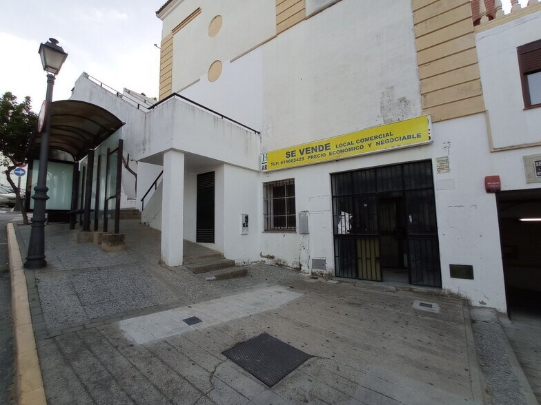 Avenida Juan Carlos i, S/N, Arcos de la Frontera, Cádiz en venta - Foto del edificio - Imagen 2 de 14