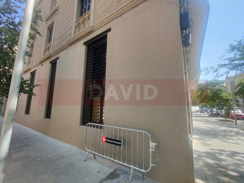 Local en Barcelona, Barcelona en alquiler - Foto del edificio - Imagen 3 de 6