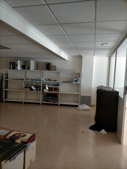 Local en Orihuela, Alicante en venta - Foto del edificio - Imagen 3 de 32