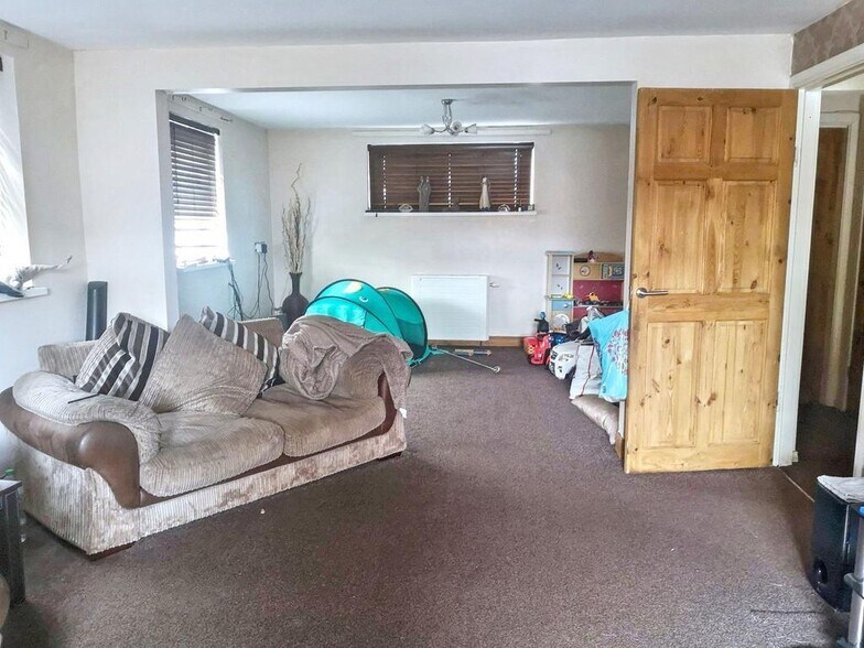 Strothers Road,, High Spen en venta - Foto del edificio - Imagen 3 de 18