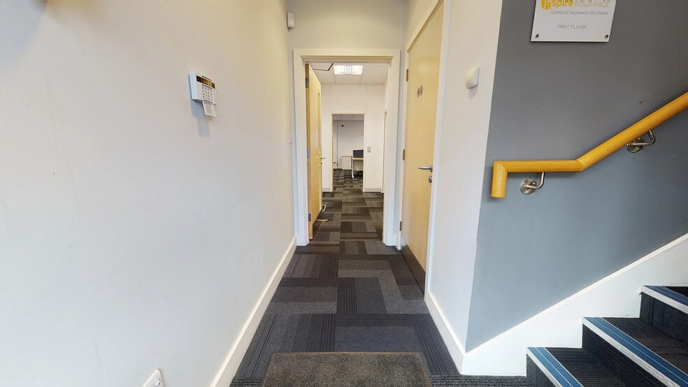 Siskin Pky E, Coventry en alquiler - Matterport 3D Scan - Imagen 2 de 13