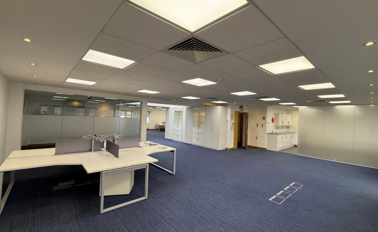 The Broadway, Farnham Common en alquiler Foto del interior- Imagen 1 de 3