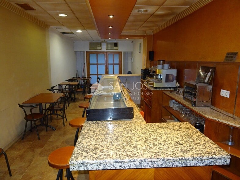 Local en Aspe en alquiler - Foto del edificio - Imagen 3 de 6