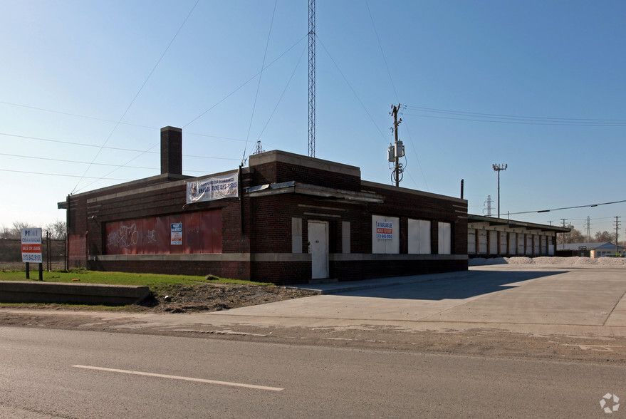 6575 W Vernor Hwy, Detroit, MI en alquiler - Foto del edificio - Imagen 2 de 4