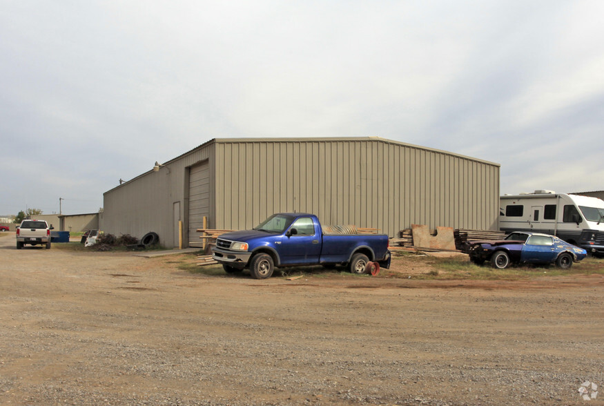 811 S Sunnylane Rd, Moore, OK en alquiler - Foto principal - Imagen 1 de 19