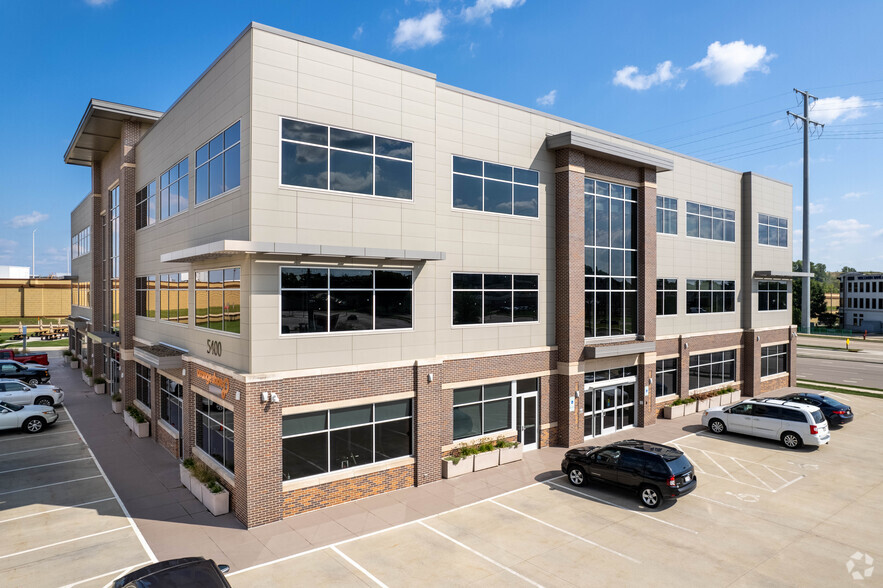 5400 King James Way, Fitchburg, WI en alquiler - Foto del edificio - Imagen 2 de 11