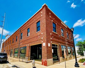 212 S Main St, Fort Worth, TX en alquiler Foto del edificio- Imagen 1 de 3