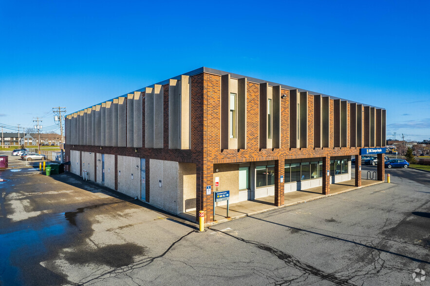 610 Boul Saint-Jean, Pointe-claire, QC en venta - Foto del edificio - Imagen 3 de 4