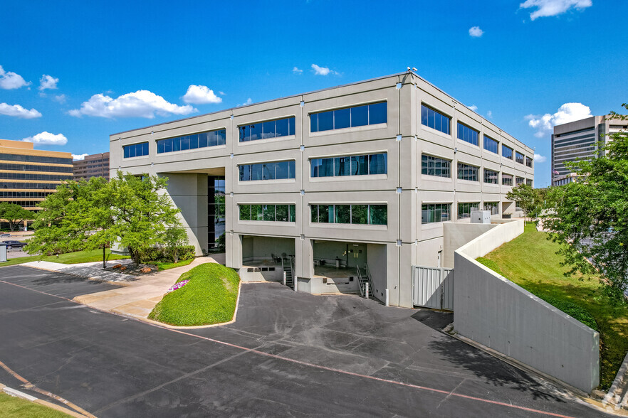 130 E John Carpenter Fwy, Irving, TX en alquiler - Foto del edificio - Imagen 2 de 27