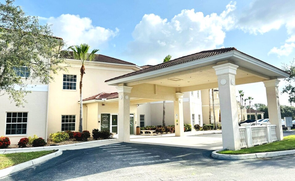 836 Sunset Lake Blvd, Venice, FL en venta - Foto del edificio - Imagen 3 de 4