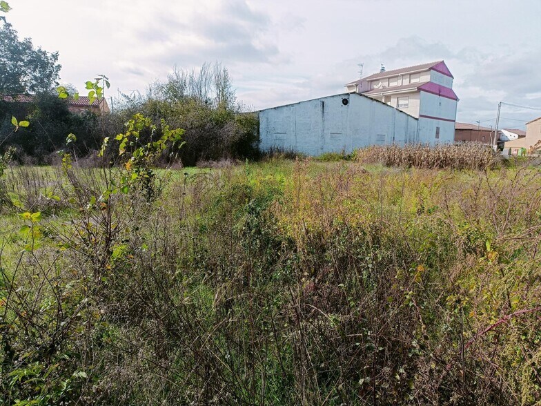 Terreno en Villaturiel, León en venta - Foto principal - Imagen 2 de 28