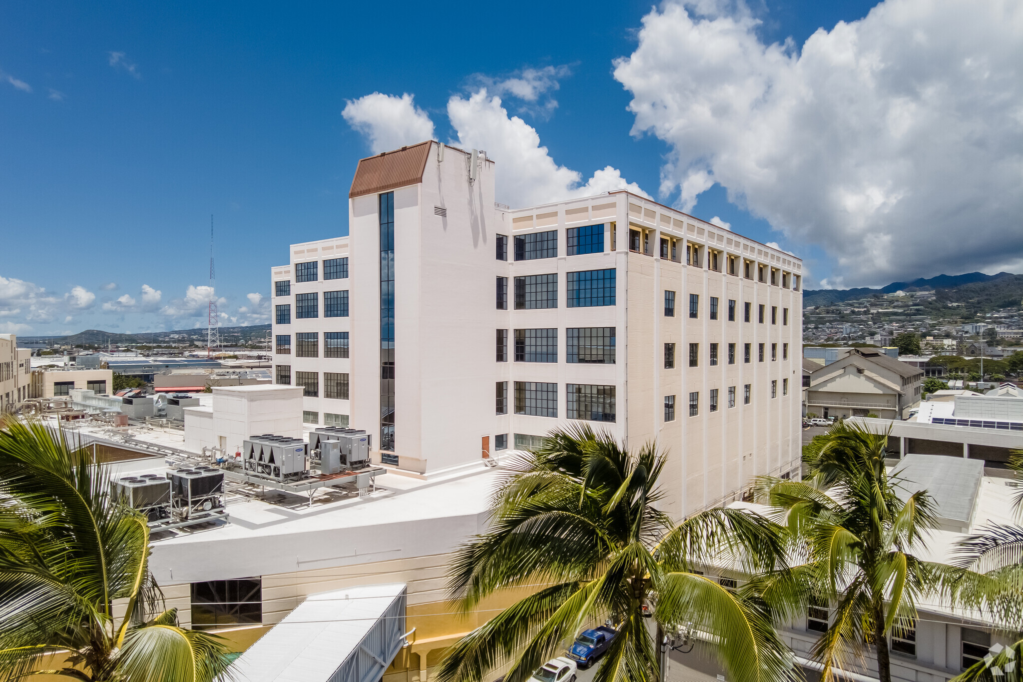 680 Iwilei Rd, Honolulu, HI en alquiler Foto del edificio- Imagen 1 de 15