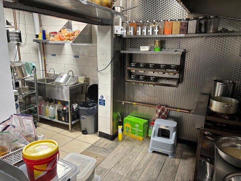 85 Woodgreen Rd, Leicester en venta - Foto del edificio - Imagen 3 de 8