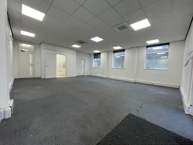 Javelin Way, Ashford en alquiler - Foto del edificio - Imagen 3 de 11