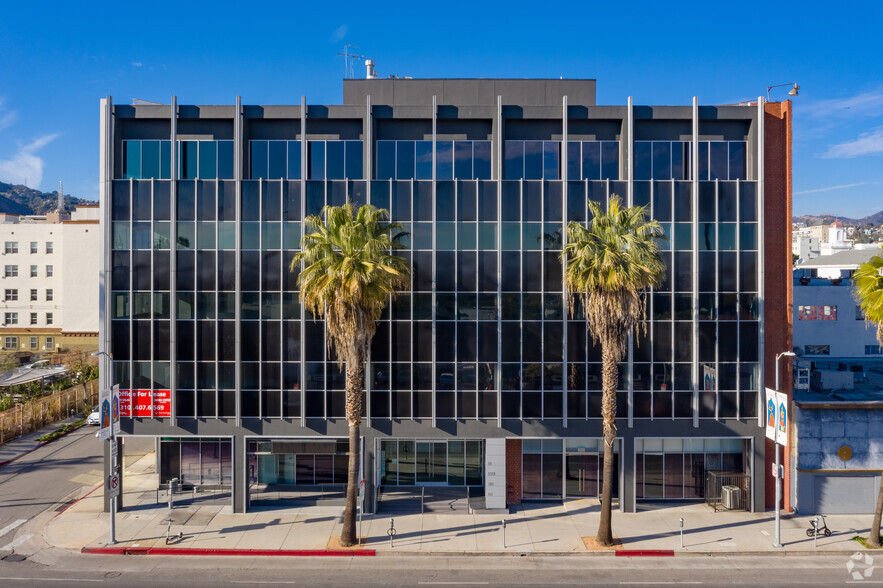 6725 W Sunset Blvd, Los Angeles, CA en alquiler - Foto del edificio - Imagen 2 de 20