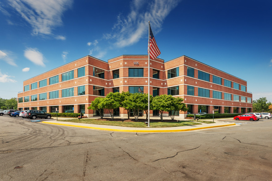 505 Huntmar Park Dr, Herndon, VA en alquiler - Foto del edificio - Imagen 2 de 17