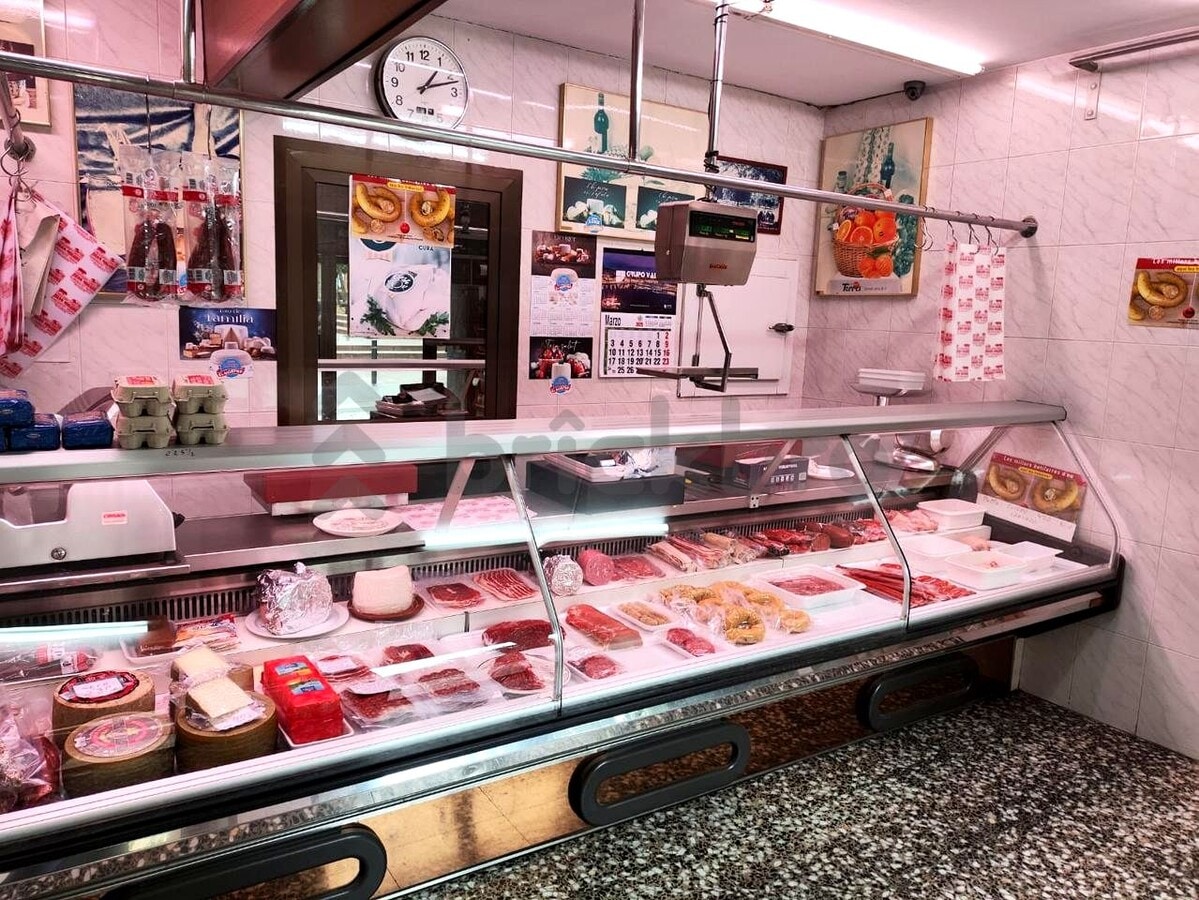 Barcelona, BAR 08016 - - - Foto del interior - Image 1 of 11