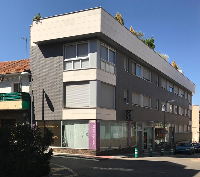 Más detalles de Calle Monjitas, 5, Majadahonda - Edificio residencial​ en venta