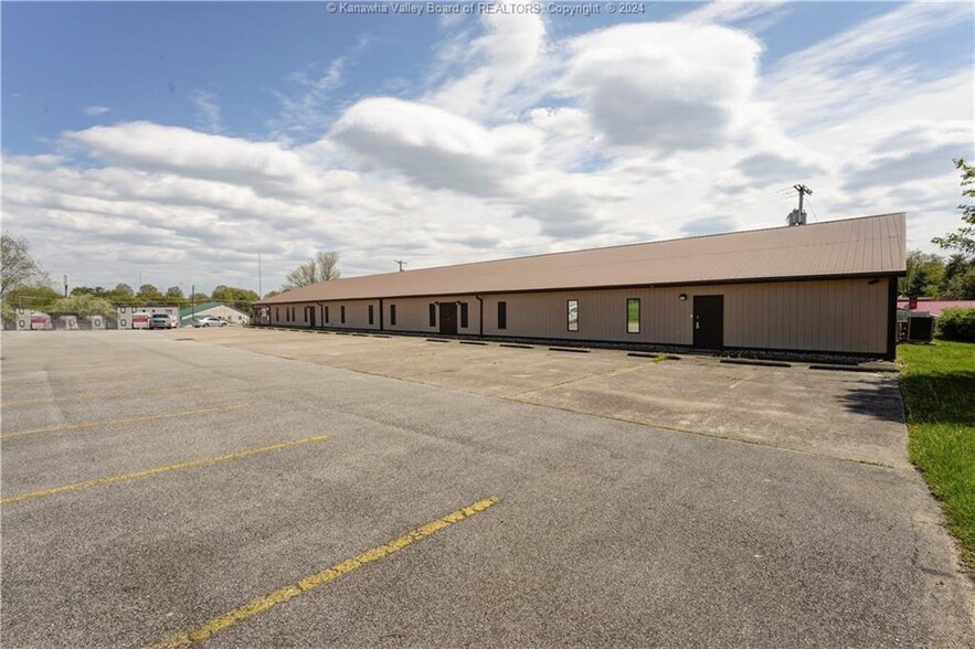 3979 B Teays Valley Rd, Hurricane, WV en venta - Foto del edificio - Imagen 2 de 29