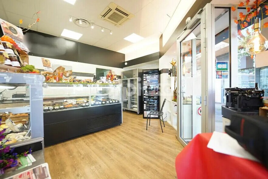 Local en Sainte-Foy-lès-Lyon en venta - Foto del interior - Imagen 1 de 5