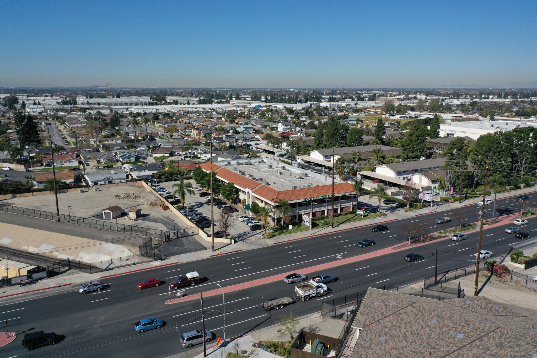 12235 Beach Blvd, Stanton, CA en venta Foto del edificio- Imagen 1 de 13