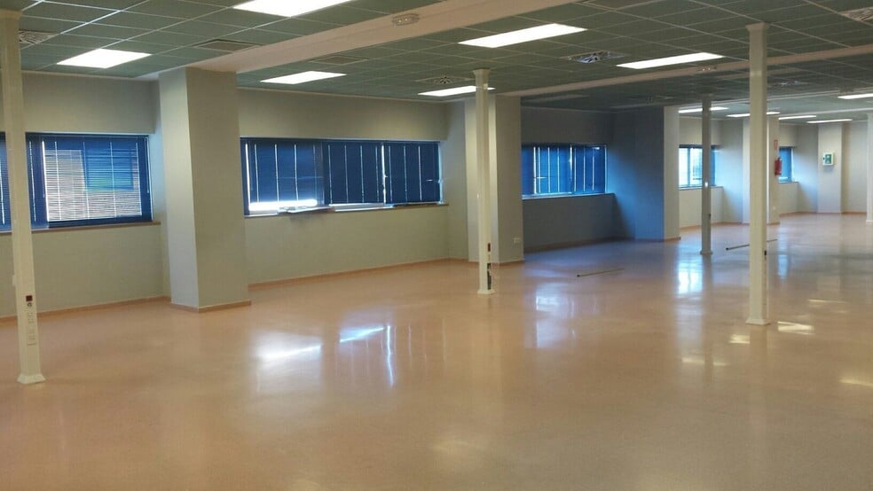 Oficina en SEVILLA en alquiler - Foto del edificio - Imagen 3 de 10