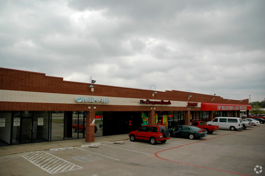 2301 Central Dr, Bedford, TX en alquiler - Foto del edificio - Imagen 3 de 32