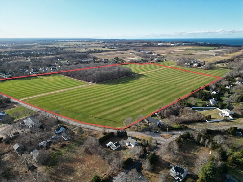 Church Ln, Aquebogue, NY en venta - Foto del edificio - Imagen 1 de 2