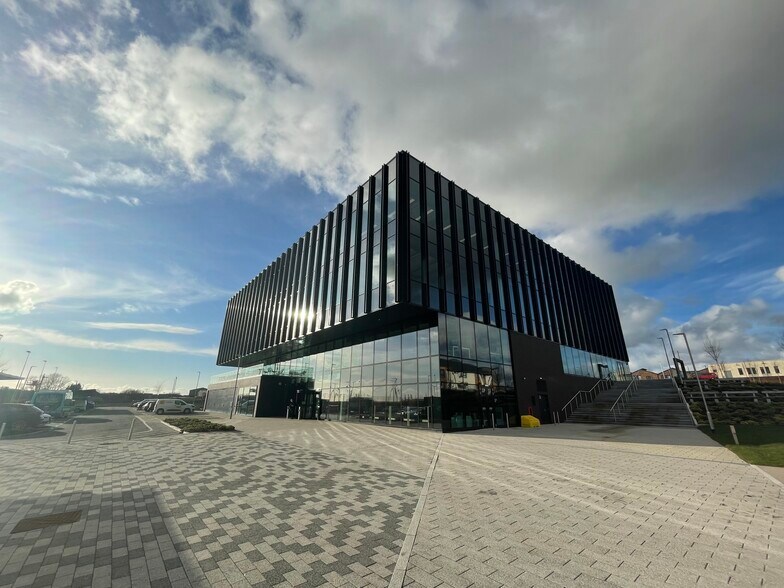 Hill St, Kilmarnock en alquiler - Foto del edificio - Imagen 1 de 22