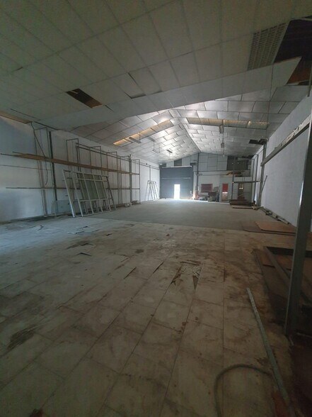 Nave en SEVILLA en venta - Foto del edificio - Imagen 3 de 5