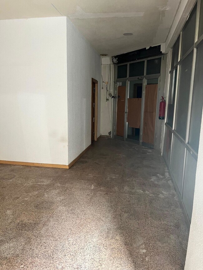 Más detalles de Calle Hilarión Eslava, 99, Elche - Local en alquiler