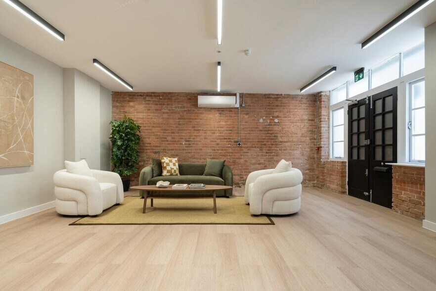 22-23 Brownlow Mews, London en alquiler - Foto del edificio - Imagen 3 de 17
