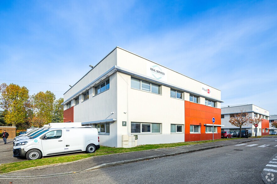 50 Rue Jean Zay, Saint-Priest en alquiler - Foto del edificio - Imagen 2 de 2